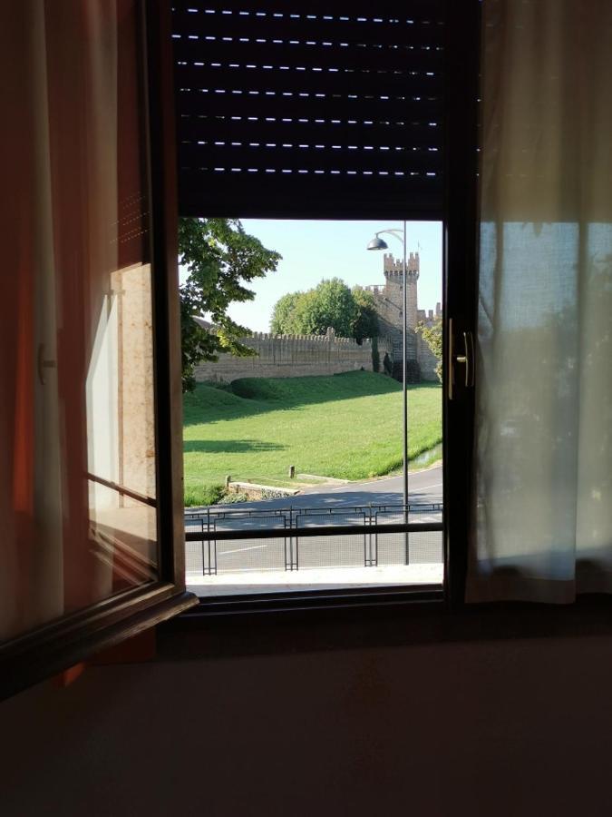 מונטניאנה Ostello Citta' Murata מראה חיצוני תמונה